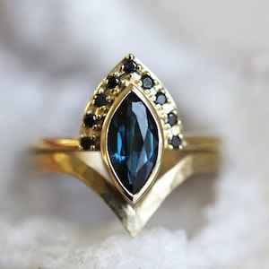 Blue sapphire & diamond ring or set, Marquise cut black diamonds engagement ring, Hammered wedding band