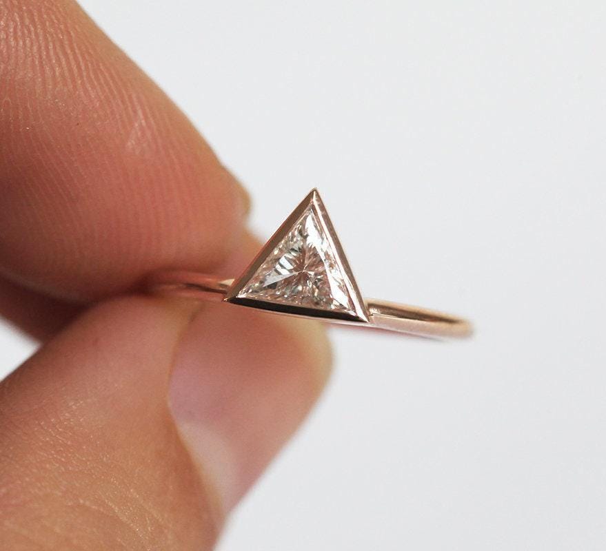 Triangle Dimond Triangle Diamond Ring, Triangle Engagement Ring in Rose Gold - Etsy