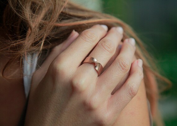 Etsy mobius shop ring