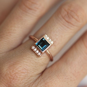 London Blue Topaz Diamond Engagement Ring, Modern Rose Gold Engagement Ring, 18k Rose Gold Diamond Statement Ring, Unique Engagement Ring image 4