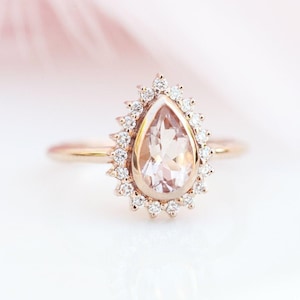 Bague de fiançailles halo poire morganite en or rose 18 carats, bague or rose morganite poire, bague pêche morganite par Minimalvs