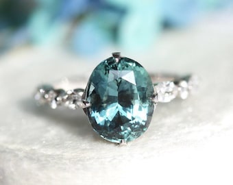 Large Oval Teal Sapphire Engagement Ring, Blue Green Sapphire Ring, Sapphire Diamond Engagement Ring by Minimalvs