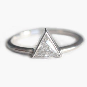 Triangle Diamond Ring with 0.4 Carat Bezel Set Stone and Solid Gold Band, Modern Trillion Engagement Ring