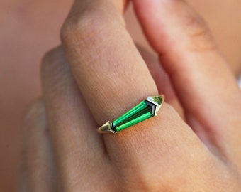 Modern green tourmaline ring, geometric emerald green tourmaline engagement ring, Unique engagement ring