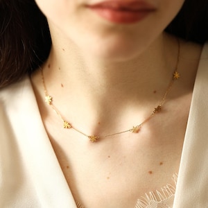 Delicate Snowflake Necklace, Dainty Snowflake Necklace, Station Necklace, Gold Statement Necklace, Winter Necklace, Bridesmaids Necklace