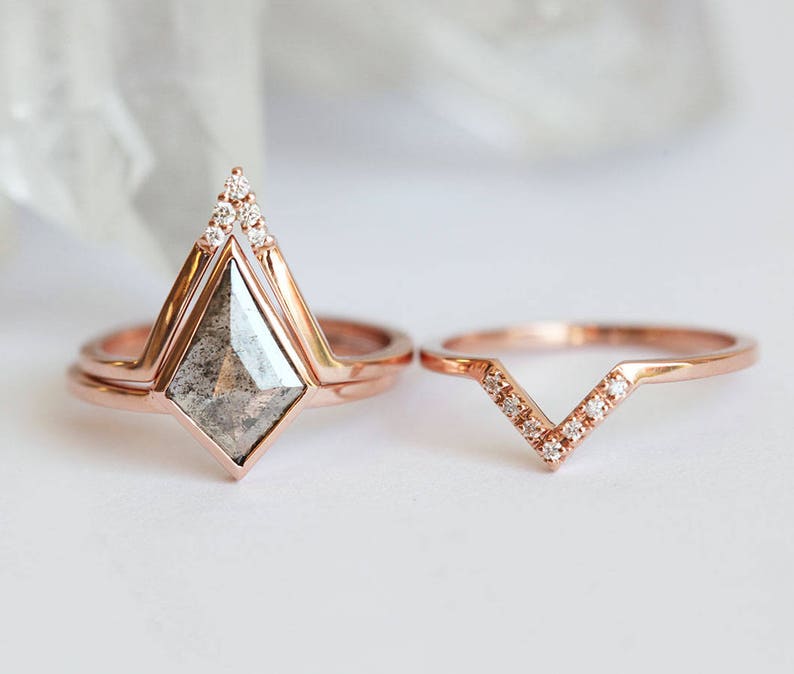 Grey Salt Pepper Diamond Ring With V Diamond Band, Diamond Engagement Ring Set, Natural Diamond Ring Grey image 2