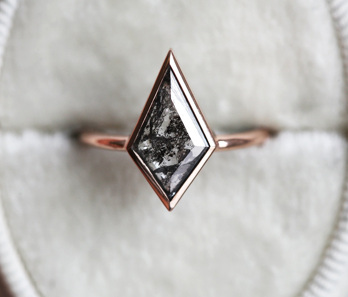 Assimileren Haarvaten Retentie Salt Pepper Diamond Ring Alternative Diamond Engagement Ring - Etsy