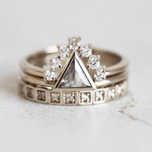 Rustic Diamond Ring Set, Salt Pepper Triangle Diamond Ring White Gold. Stacking Engagement Set, White Gold Stacking Rings