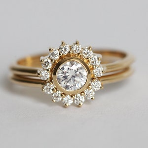 Half Carat Diamond Engagement Ring Set, Round 0.5ct Diamond Ring with Matching Curved Diamond Band image 5