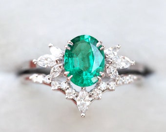 Vera Emerald Engagement Ring Set, Emerald diamond ring set with side marquise diamonds