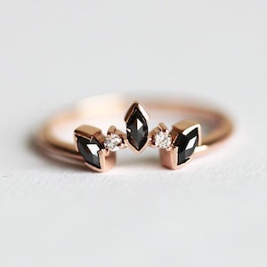 Black and White Diamond Ring Rose Gold, Unique Diamond Band for Her, Women&#39;s Wedding Ring