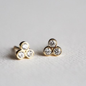 Trio Diamond Earrings, diamond Stud Earrings, Simple Everyday Studs, 14k Gold Earrings, Bezel Diamond Jewelry, Single Earrings