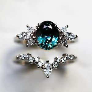 Vera Emerald Engagement Ring Set, Emerald diamond ring set with side marquise diamonds image 6