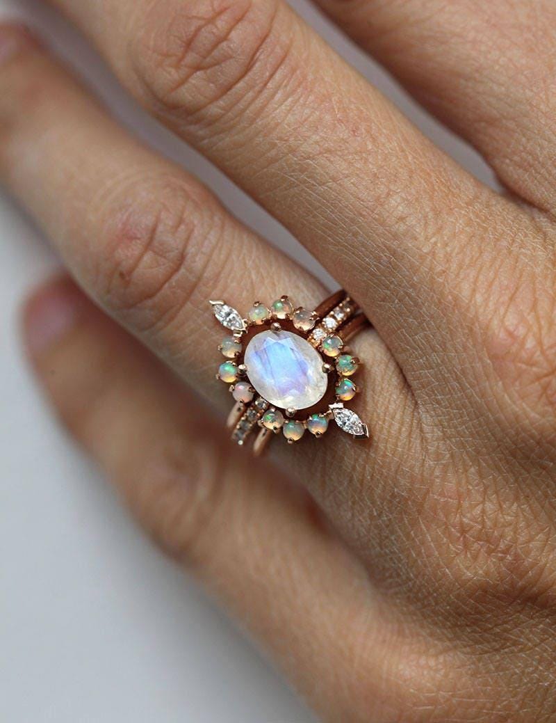 ムーンストーンエンゲージリングセット、オパール結婚指輪セット