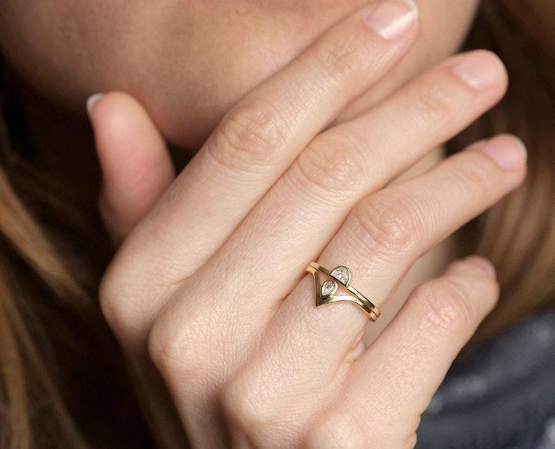 Pear engagement ring, Diamond ring, Small gemstone ring, Tiny v shaped wedding band image 4