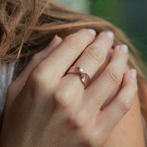 Twisted Gold Mobius Ring Rose Gold Wedding Band, Wide Rose Gold Band, 14k Rose Gold