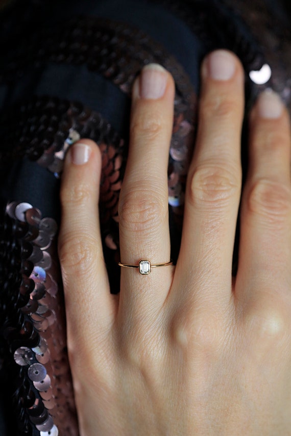 0.3 carat emerald cut diamond deals
