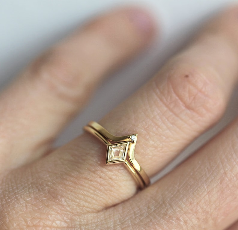 Bague en diamant de cerf-volant, bague en diamant en losange, bague en diamant minimaliste, bague en cerf-volant avec bague en diamant incurvée, ensemble de mariage simple et unique image 3