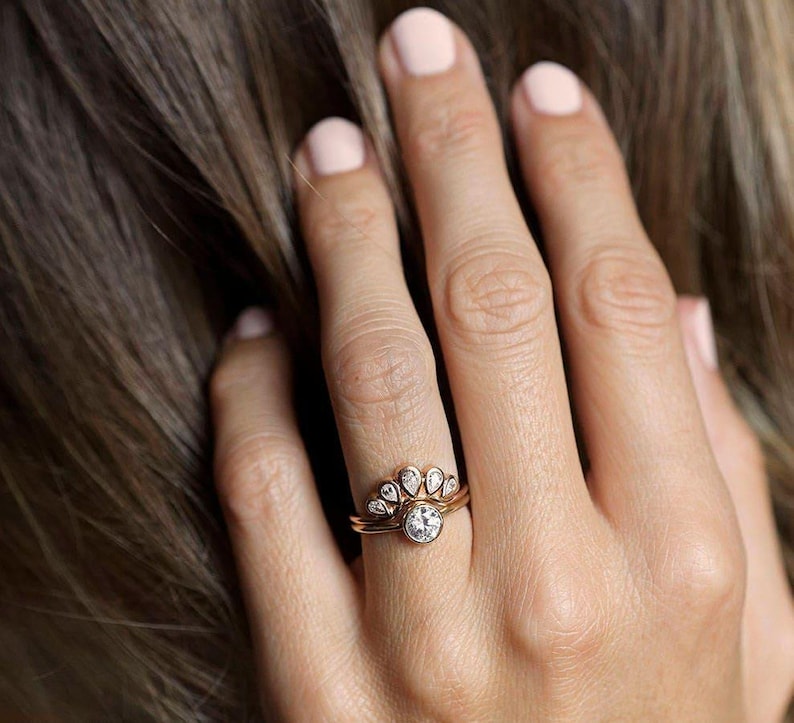 Solitaire Round Diamond ring with Curved Diamond Crown, Pear Diamond Band, Unique Diamond Engagement Set, Wedding Rign Set image 3