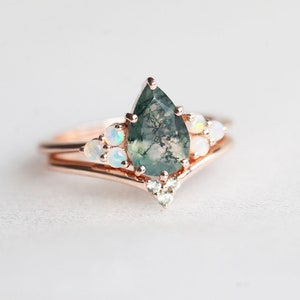 Pear moss agate ring with side Australian opals, Moss agate engagement ring set image 7