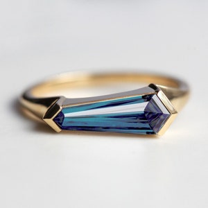 Alexandrite engagement ring, Unique kite shaped ring, Baguette ring, Shield cut ring, Blue ring