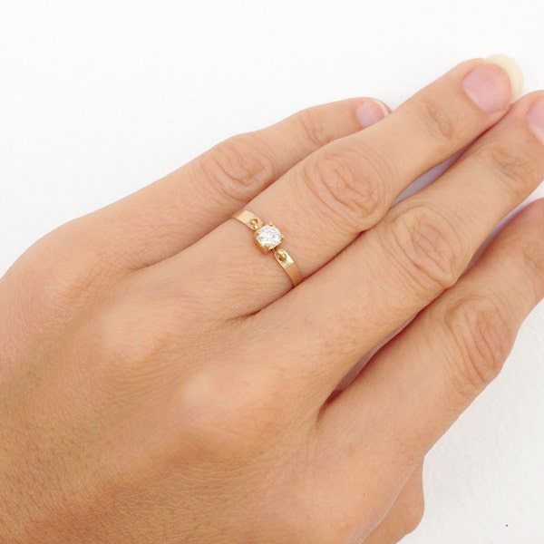 Simple Diamond Ring, Zirconia Ring, Gold Band, Knuckle Ring, Gold minimalist Ring