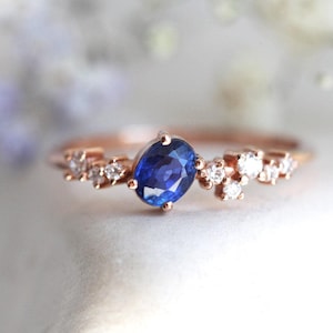 Oval Blue Sapphire Ring, Blue Sapphire Diamond Ring, Unique Diamond Sapphire cluster Ring, Blue Sapphire Engagement Ring by Minimalvs