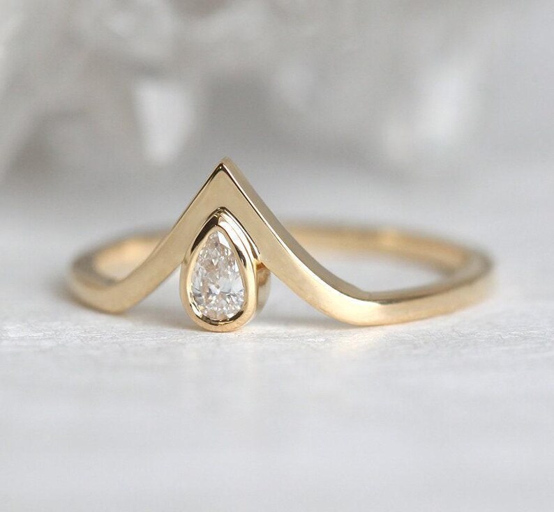 Pear engagement ring, Diamond ring, Small gemstone ring, Tiny v shaped wedding band image 3