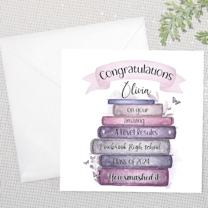 Félicitations personnalisées pour votre carte de résultats de niveau A. Bravo pour la réussite de vos examens. Journée des résultats du A-Level|Examen Félicitations, fille, fille