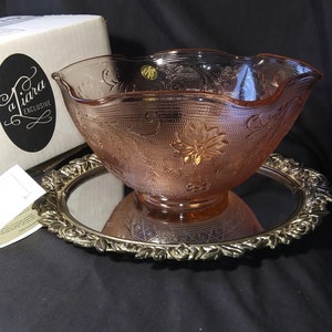 Beautiful Pink / Peach Indiana Tiara Sandwich glass Ruffled Serving bowl, still New in Original box from 1990&#39;s! Free Shipping!