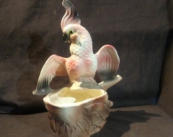 Maddux of California 1959 #533 Rare pink ceramic Cockatoo /Cockatiel bird planter. Very pretty! 10 inches tall. Free shipping!