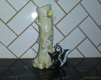 Vintage Porcelain vase, Very cute. Skunk with a tree stump and flowers. Made in Japan. Free shipping!