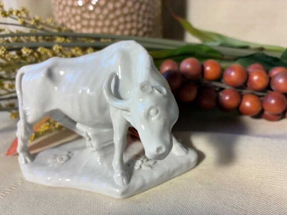 Antique Meissen Porcelain Bull. All White, Crossed Swords Marking