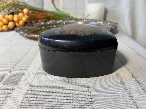 Set of 3 heart shaped nesting boxes. Trinket jewe… - image 4