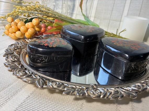 Set of 3 heart shaped nesting boxes. Trinket jewe… - image 8