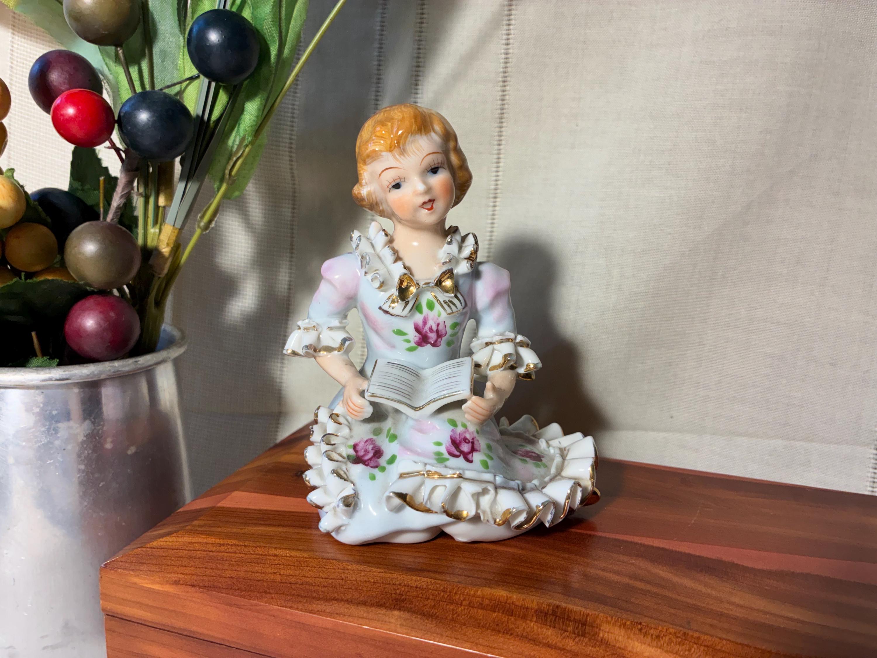 Girl Reading Book Statue Vintage - Etsy
