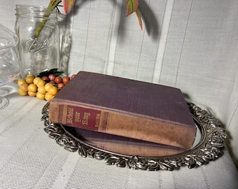 Behold Your King by Florence Marvyne Bauer. 1945 purple linen hardback. Story of Jesus. Free Shipping!