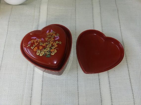 Set of 3 heart shaped nesting boxes. Trinket jewe… - image 7