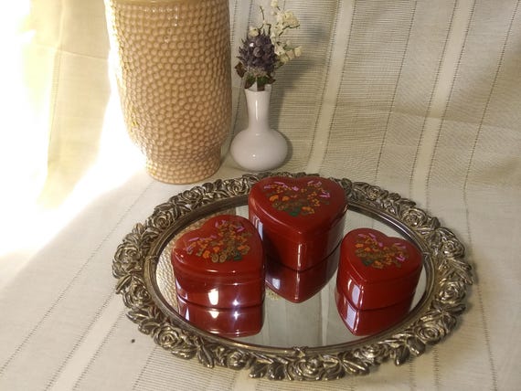 Set of 3 heart shaped nesting boxes. Trinket jewe… - image 1