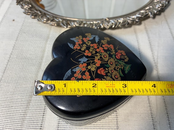 Set of 3 heart shaped nesting boxes. Trinket jewe… - image 2