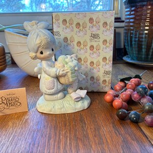Precious Moments, Enesco 1979 Collectible Figurine ”be Not Weary