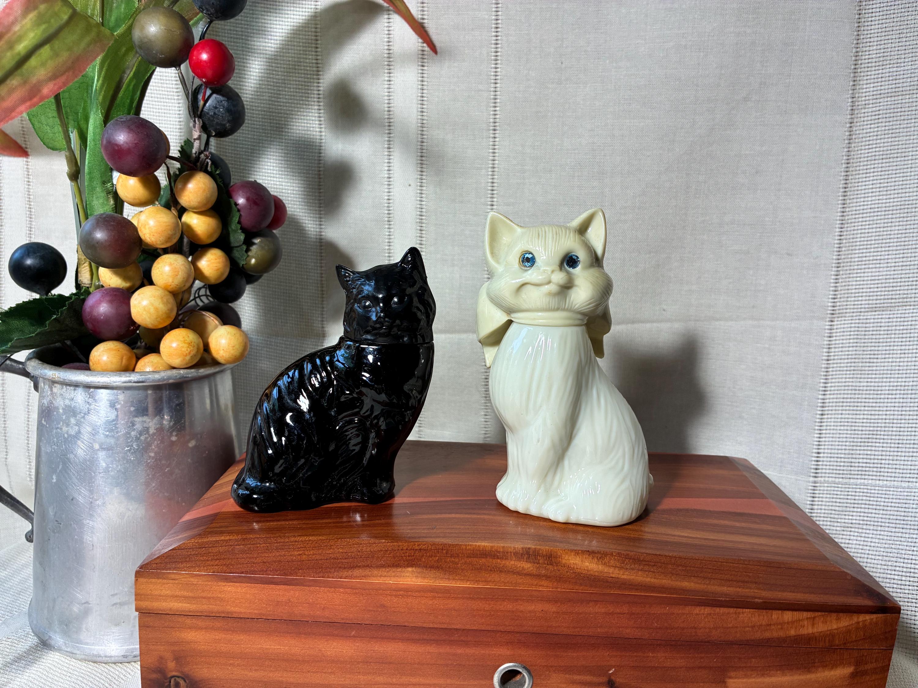 AVON 猫 ヴィンテージ 人形 置物 未使用 ビクトリア朝 キャット ドール