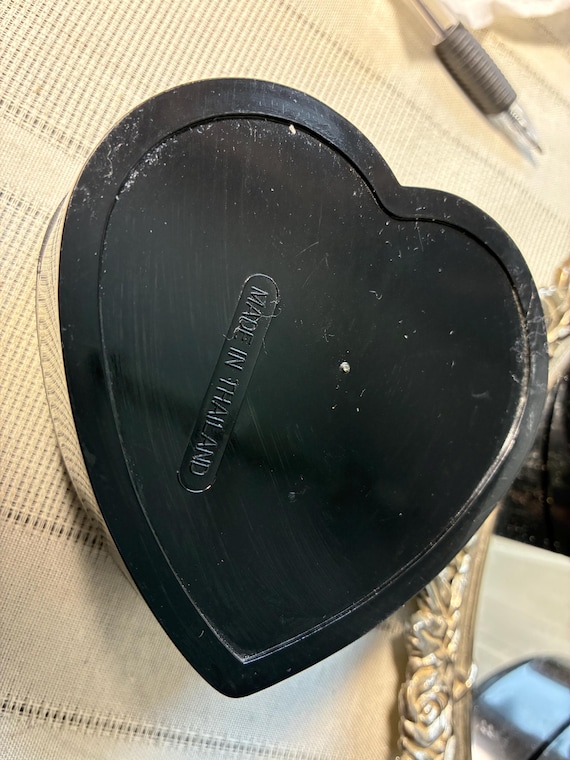 Set of 3 heart shaped nesting boxes. Trinket jewe… - image 7