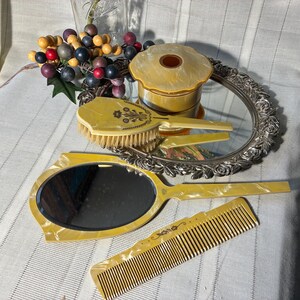 Dupont Vanity Set - Etsy display picture 2