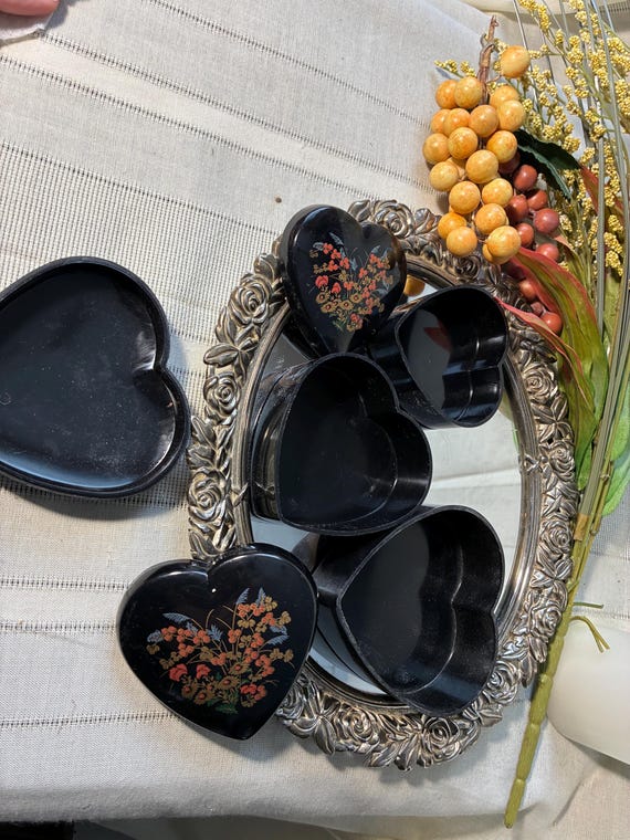 Set of 3 heart shaped nesting boxes. Trinket jewe… - image 13