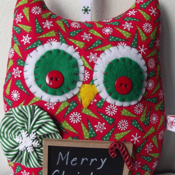 Christmas Door Hanger-Christmas Decoration-Owl Christmas Decoration-Holiday Door Hanger-Owl Plush Decoration-Red and green holiday-