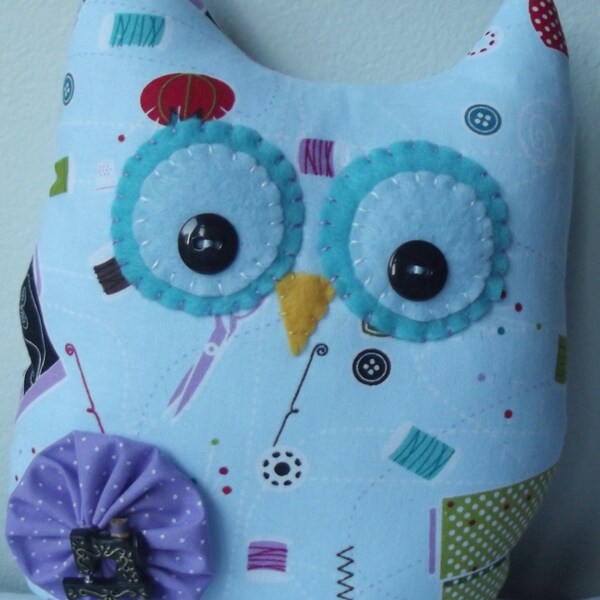 Owl plush-sewing decoration-craft room decor-Owl lover-Sewing Owl-great gift idea-Craft lovers gift-sewing room decoration-sewing fabric