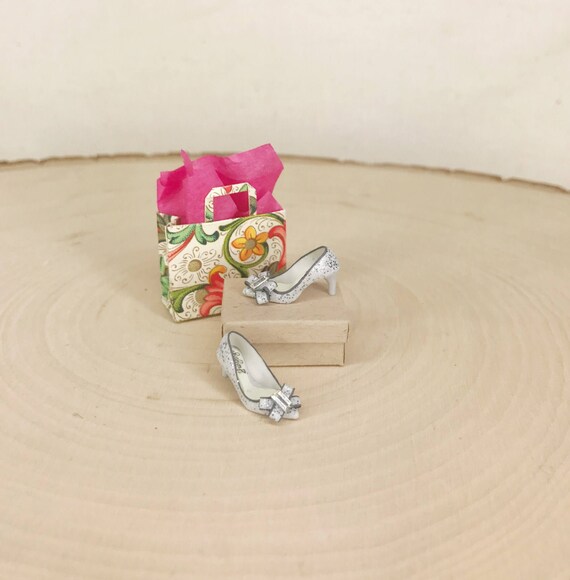 Mini unique fait à la main chaussures échelle 1/12 | Conception Habile
Mini unique fait à la main chaussures échelle 1/12 1/12 1/12 | Conception Habile
da77ea