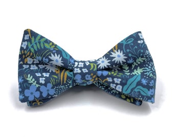 Navy Floral Bow Tie - Etsy