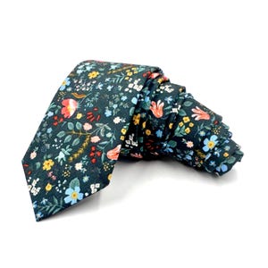 Hunter Green Necktie, Mens Deep Green Floral Tie, Garden Wedding Ties, Floral Necktie, Traditional Wide Tie, Slim Modern, or Skinny Tie